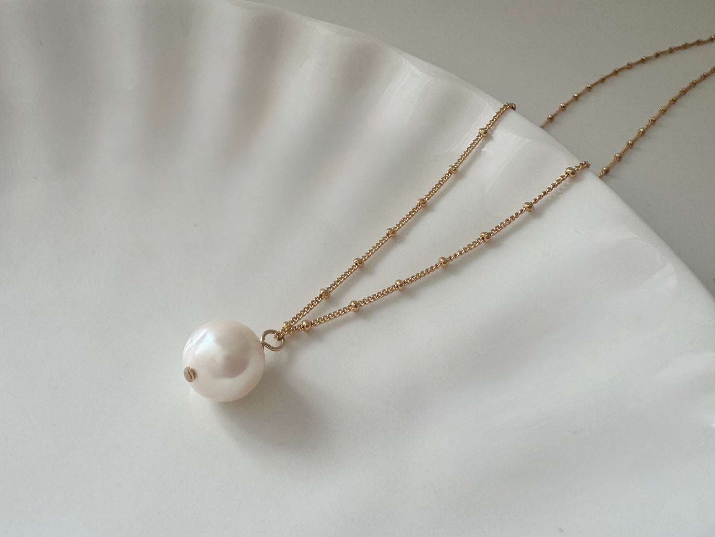 Freshwater Pearl Gold Filled Pendant Necklace on Satellite Chain