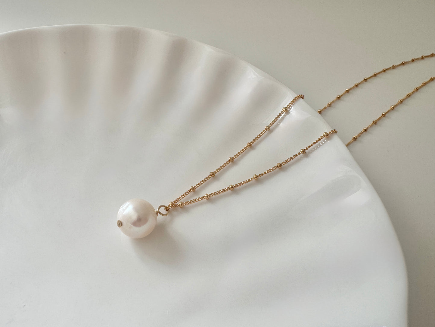 Freshwater Pearl Gold Filled Pendant Necklace on Satellite Chain